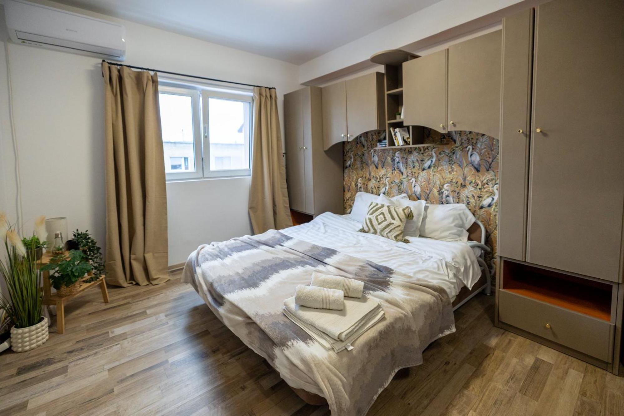 Cozy Studio Retreat - Quiet, Premium Stay Timisoara Luaran gambar