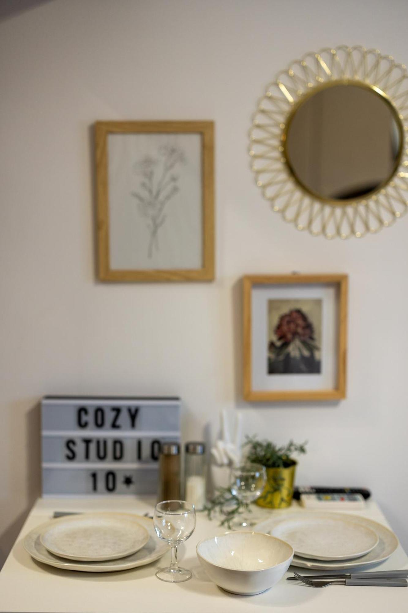 Cozy Studio Retreat - Quiet, Premium Stay Timisoara Luaran gambar
