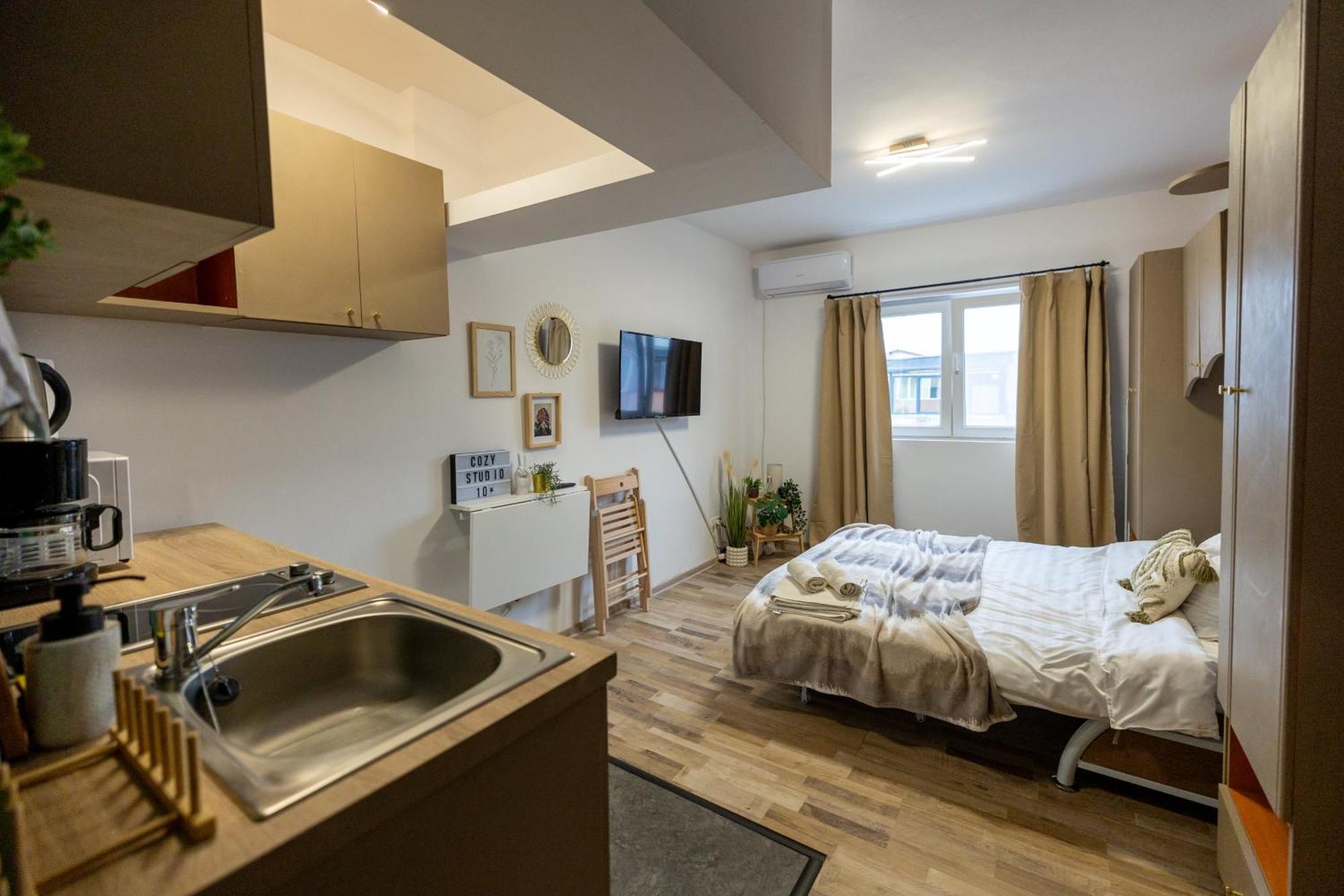 Cozy Studio Retreat - Quiet, Premium Stay Timisoara Luaran gambar